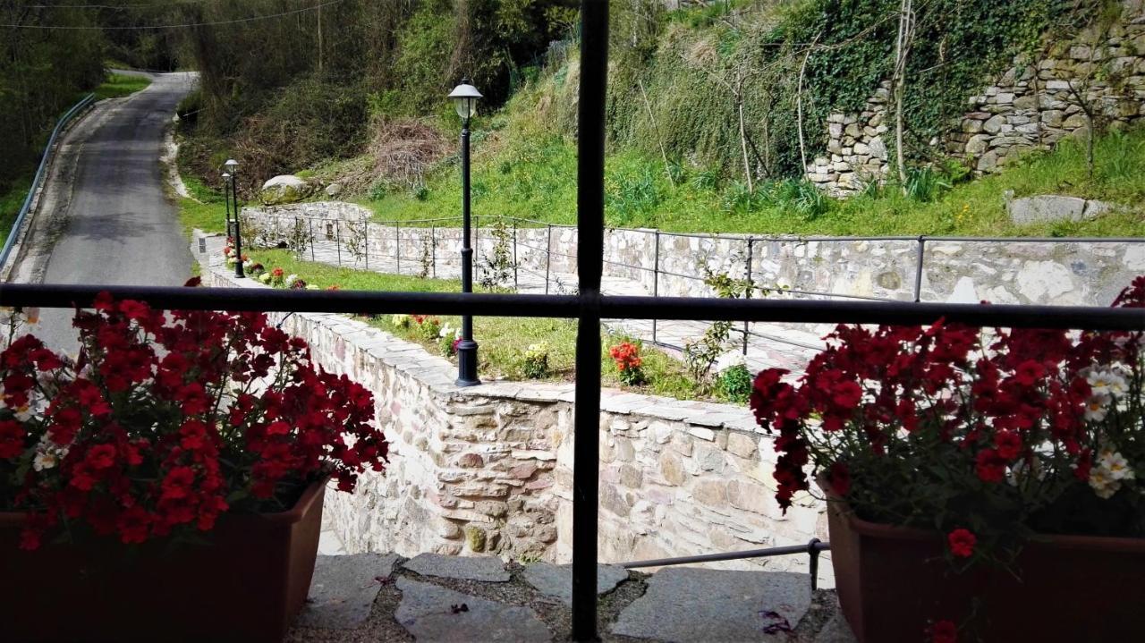 Borgo Di Codeglia - Country Couette-café *